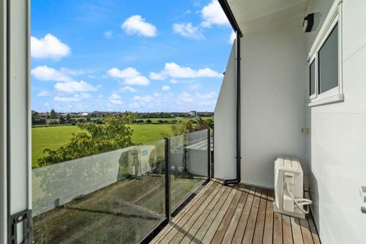 2 Atatu Lane Wigram_23