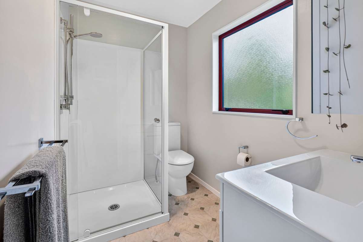 168c Henry Watson Road_4