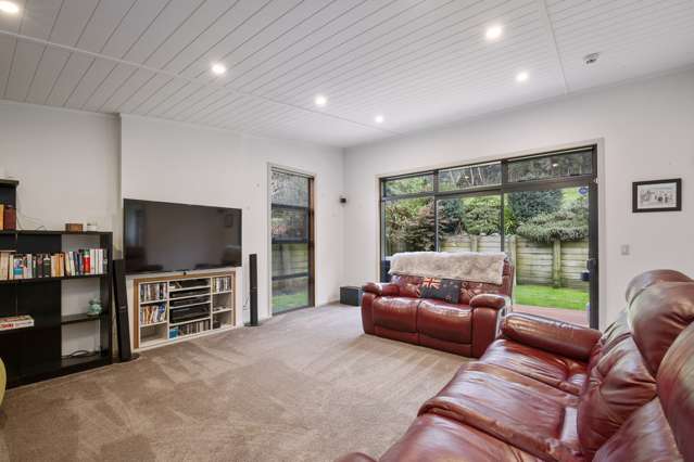 6 Meliss Brae Rangatira Park_4