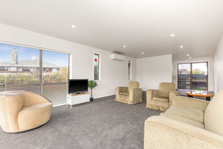 3 Warwick Crescent Taradale_7