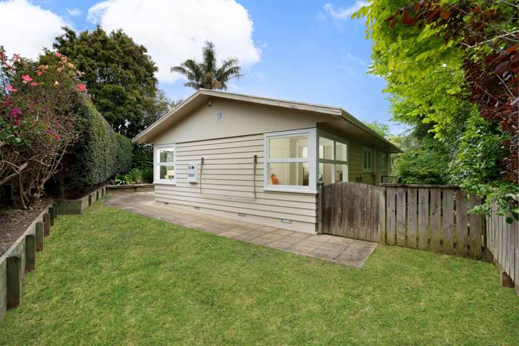 1/16 James Evans Drive Northcote_18