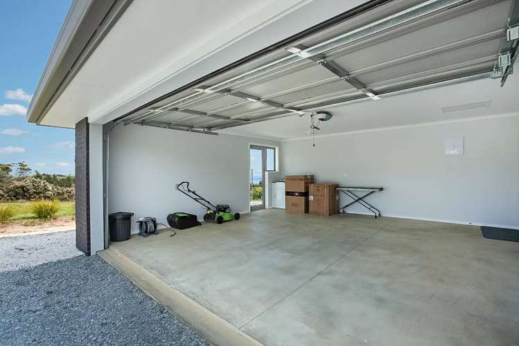 40 Eagles Way Cable Bay_15