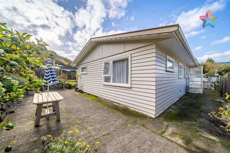 29 Mcgowan Road Wainuiomata_20