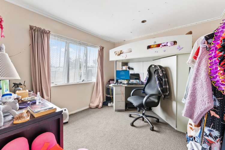 6 Constance Place Clover Park_5