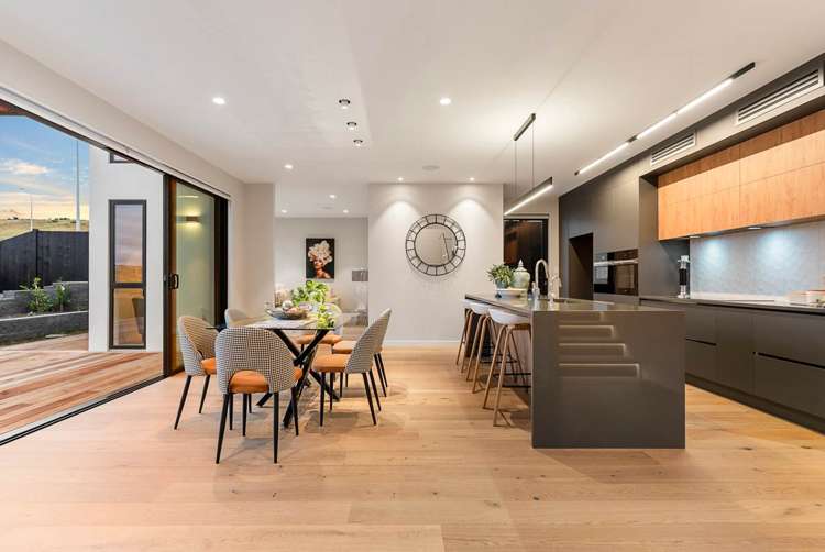 1 Headsail Drive Long Bay_6