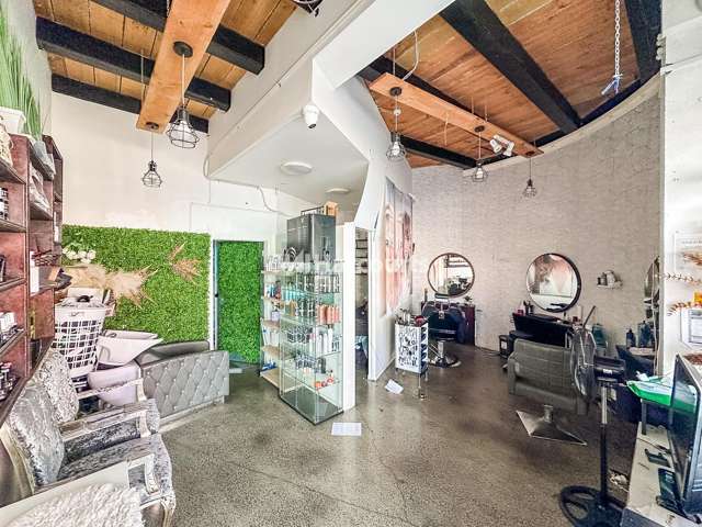 Shop 1/2 Milner Avenue Silverdale_1