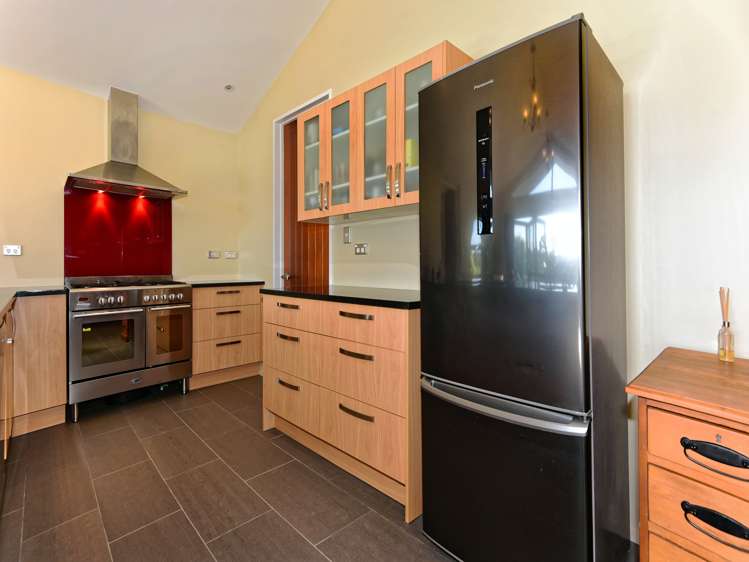 14d Mulholland Drive Darfield_7