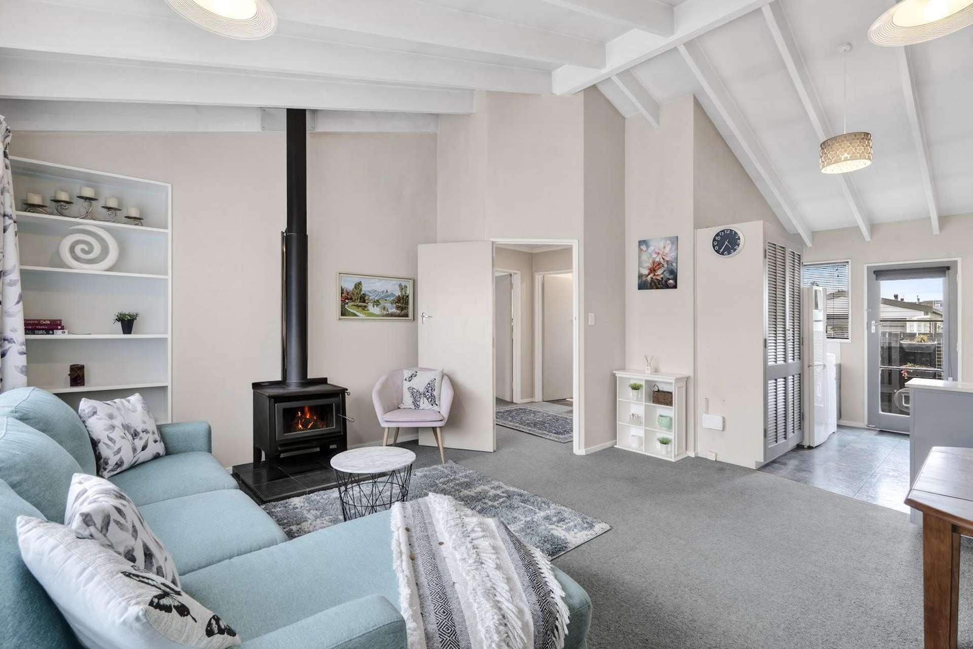 Flat 2/684 Main Road Stoke Stoke_0