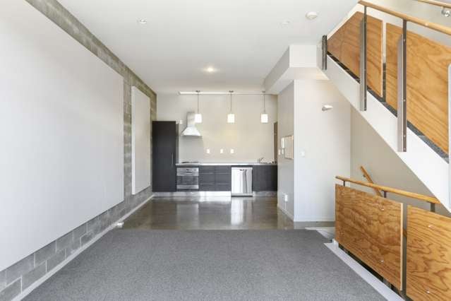 16/185 Tasman Street Mount Cook_1