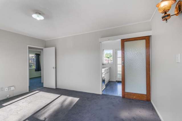 2/76 Millbrook Road 11401_2