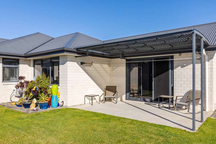 10 Carlingford Rise Dinsdale_13