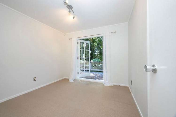 5 Kaurimu Rise Titirangi_3