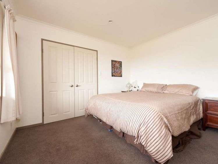 166 No 2 Line Okoia_8