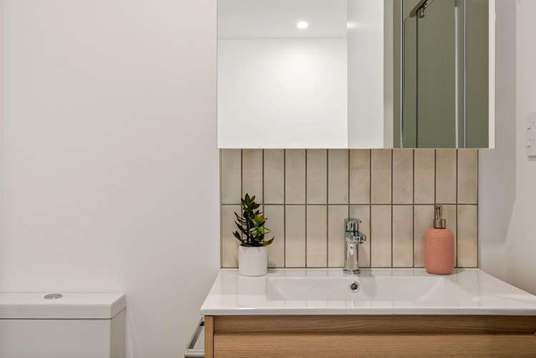 Lot 2/4 William Earp Place Tawa_16