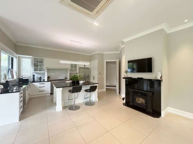 632 Marshland Road Marshland_16