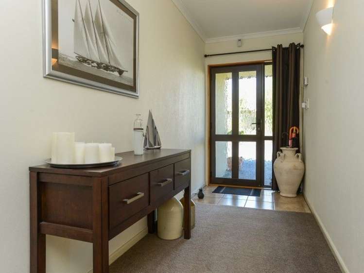 15 Fairview Place Havelock North_21