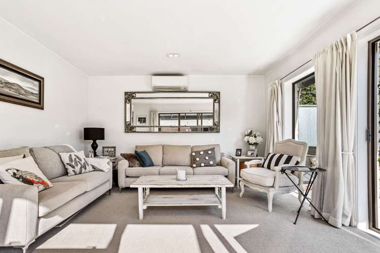 2/36 Miltonia Avenue Te Atatu South_10