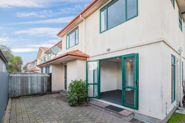 68 Thackeray Place Waltham_7