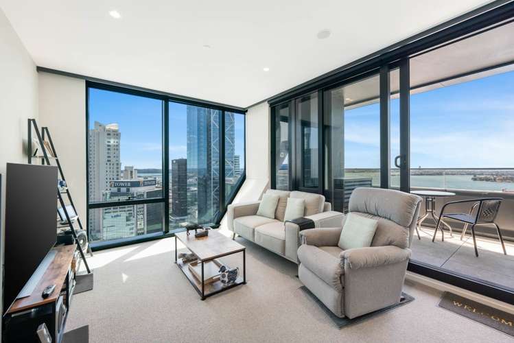 2401/10 Commerce Street Auckland Central_14