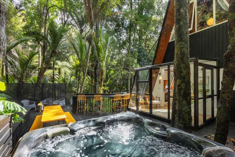 5 Paturoa Road Titirangi_13