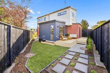 24/51A Swanson Road_4
