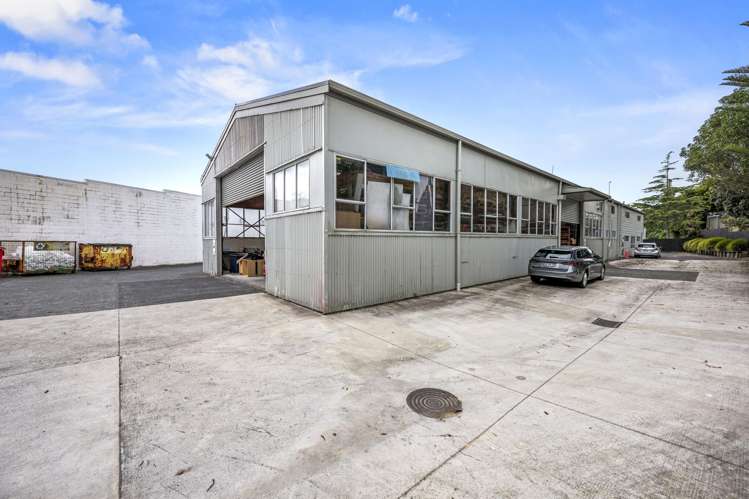 14 Ashfield Road Wairau Valley_6