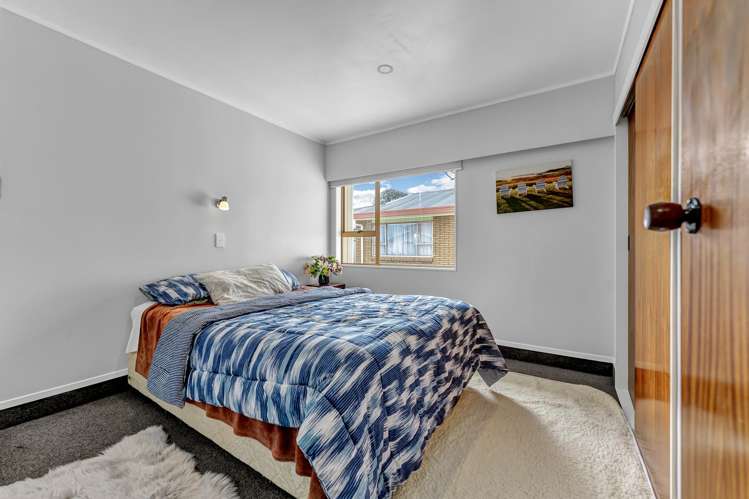 17 Edgewater Parade Waiuku_13