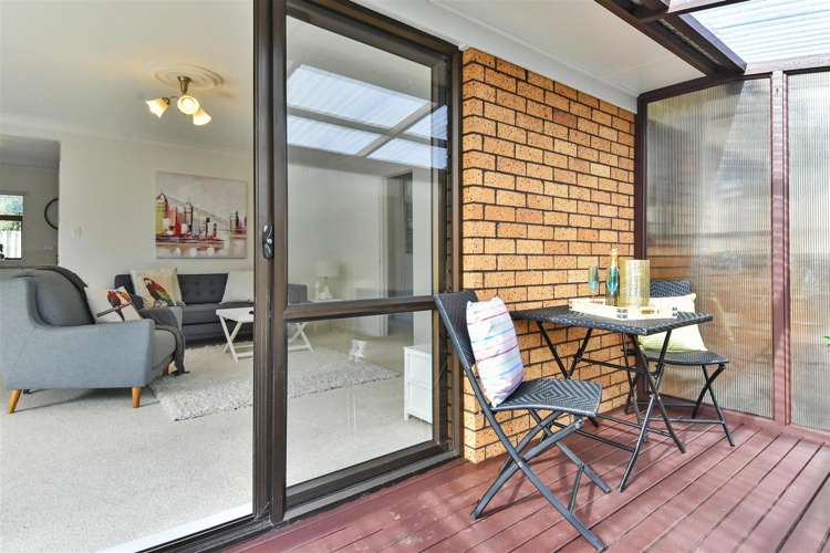 2/32 Russell Road Manurewa_8