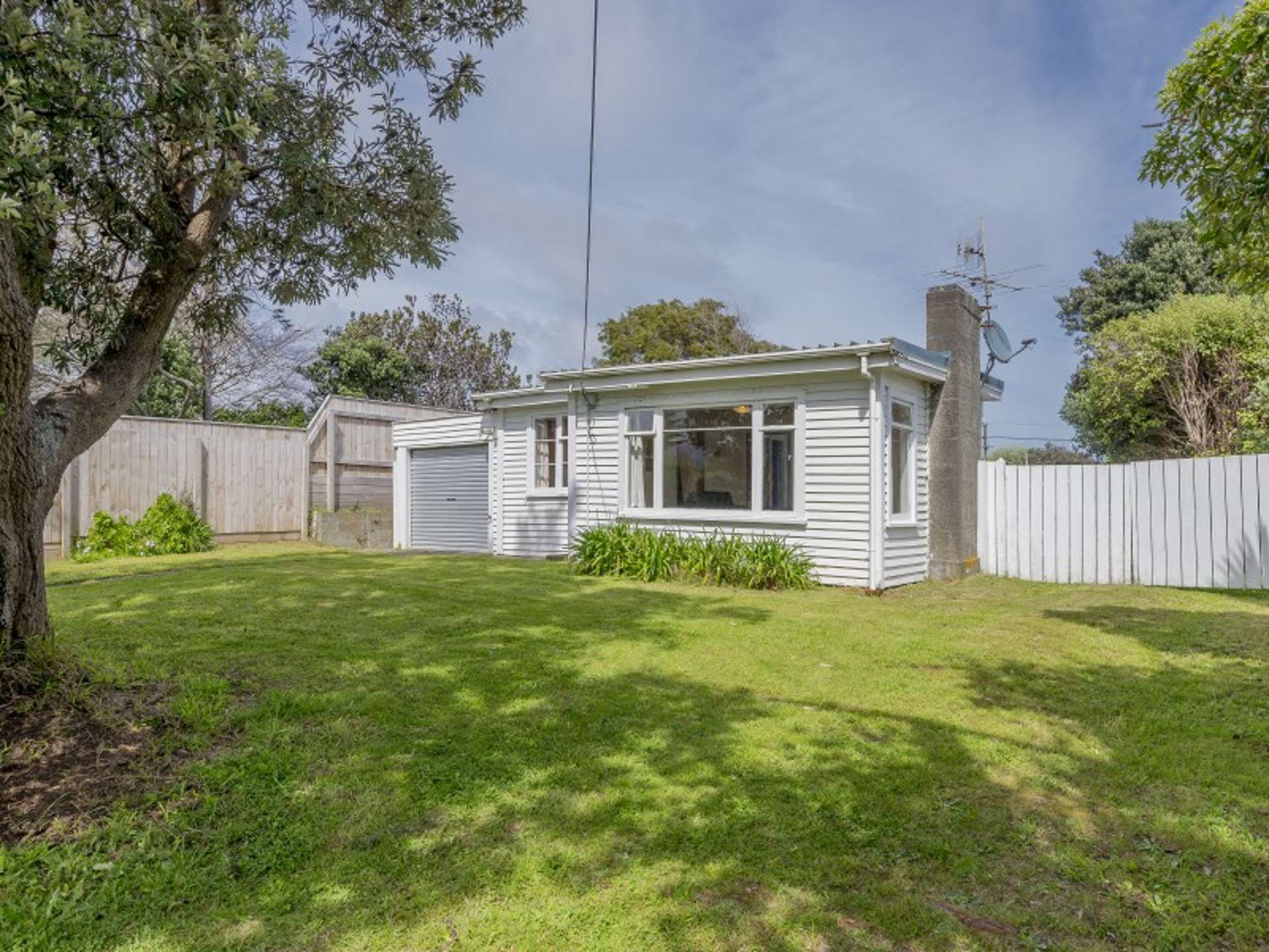 12 Hohiria Street Waikanae Beach_0