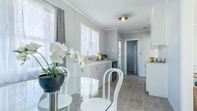 17 Mountbatten Grove Clouston Park_3