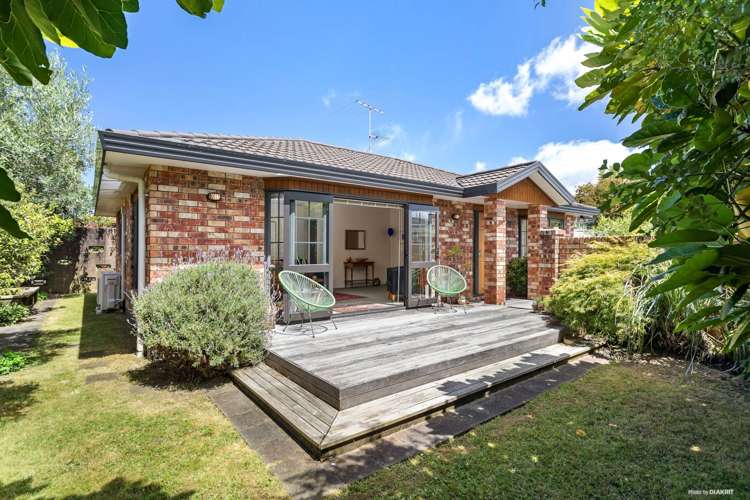 276a Meola Road Point Chevalier_1