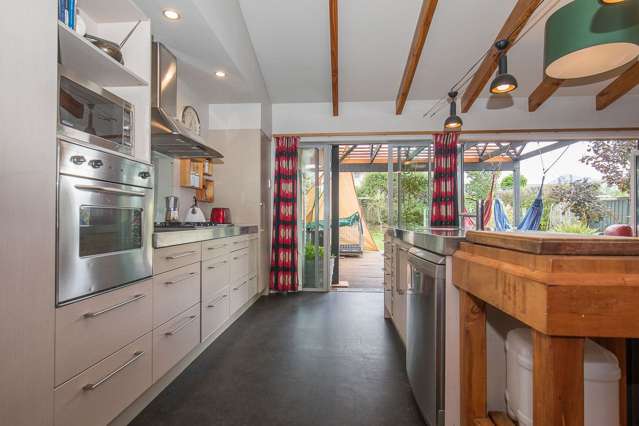 29 Kingston Street Albert Town_3