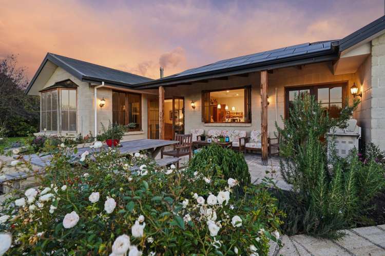 1402 North Eyre Road West Eyreton_17