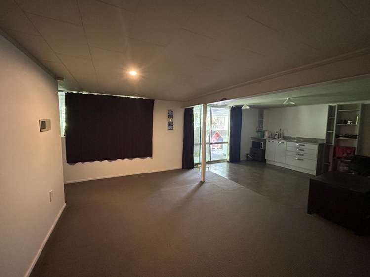 7 McInnes Place Queenwood_13