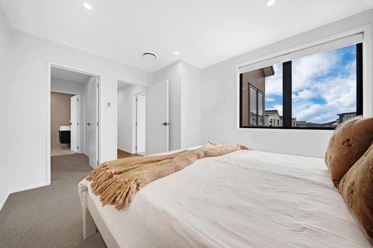 1 Meadowridge Drive Flat Bush_24
