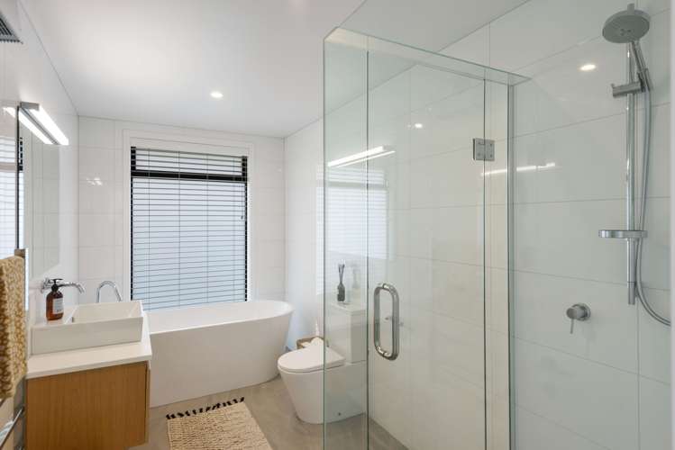 7 Campana Lane Saint Albans_15