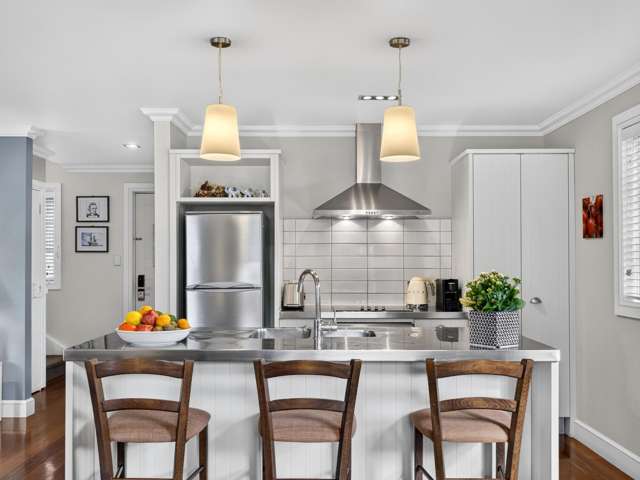 12/16 Chapel Street Russell_1