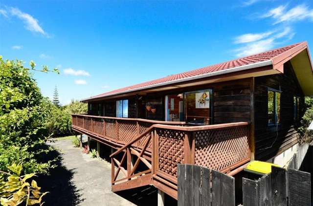 1/57 Tirimoana Road Te Atatu South_1