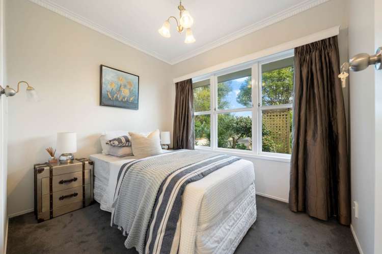 4301 Great North Road Glendene_10