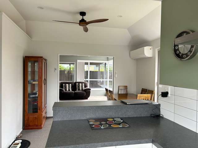 12A Melford Close 11353_2