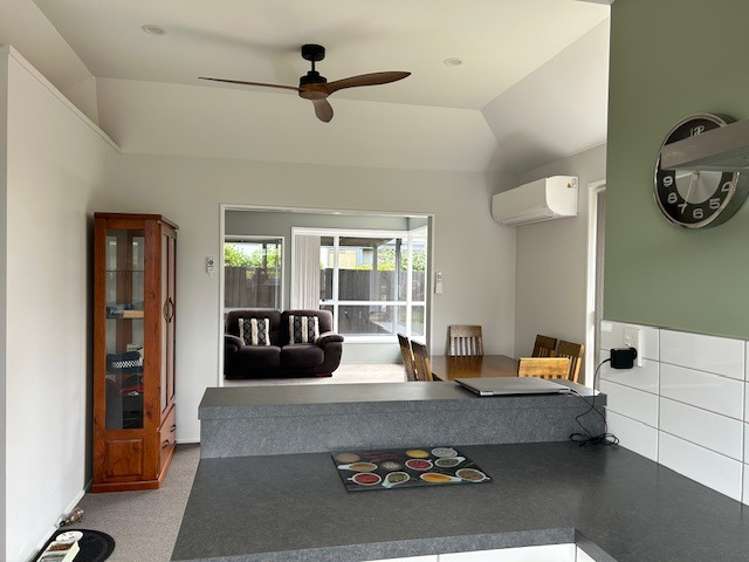 12A Melford Close 11353_2