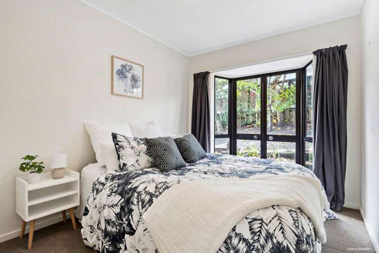 4/107a Woodglen Road Glen Eden_9