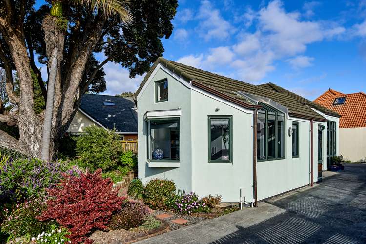 58 Laings Road Lower Hutt_20