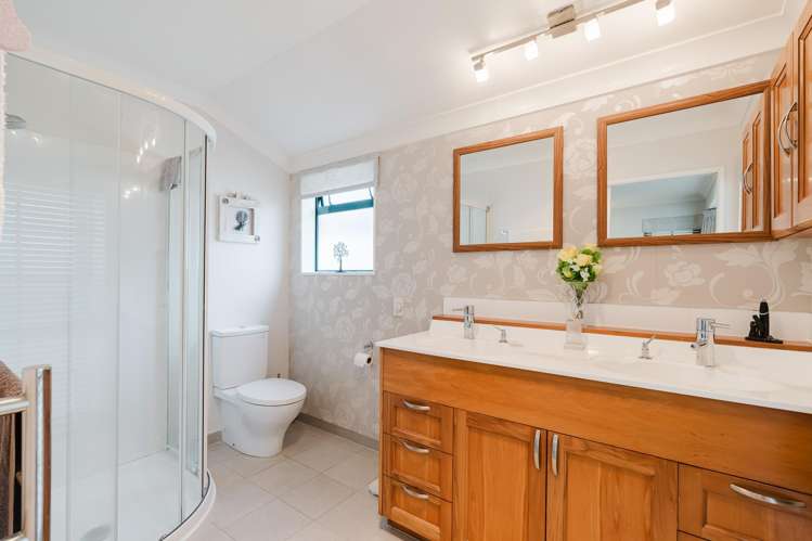 19 Kingsford Mews Hamilton East_12