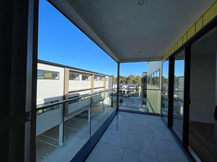 201/5 Newelm Lane Flat Bush_8