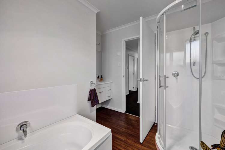 513 Richmond Road Lepperton_18