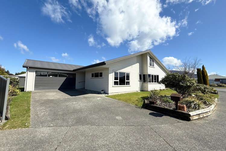 30 Govan Drive Te Anau_20