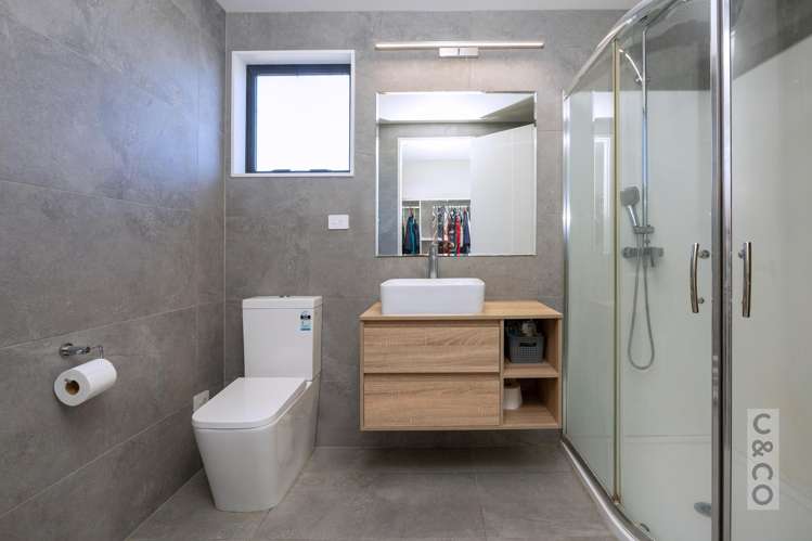 2 Pitoitoi Drive Riverhead_53