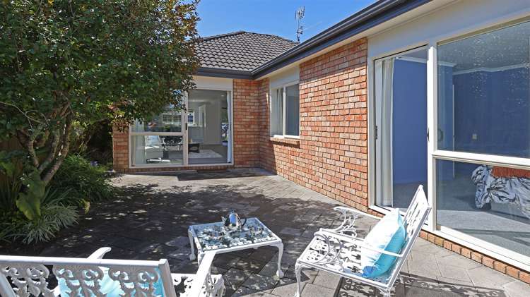22 Espalier Drive Henderson_18