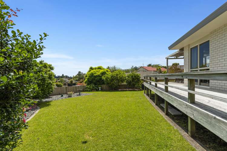 51 Mahonia Place Pyes Pa_7